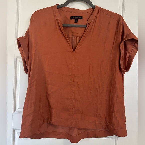 Banana Republic Tops - Orange Banana Republic V-Neck Women's Top